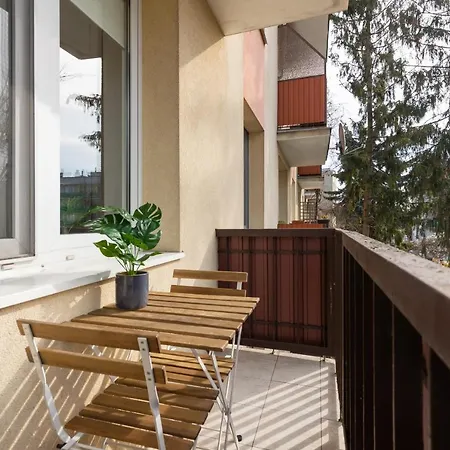 Spacious Astronaut'S Apartment Warsaw Wlochy By Noclegi Renters Exterior photo