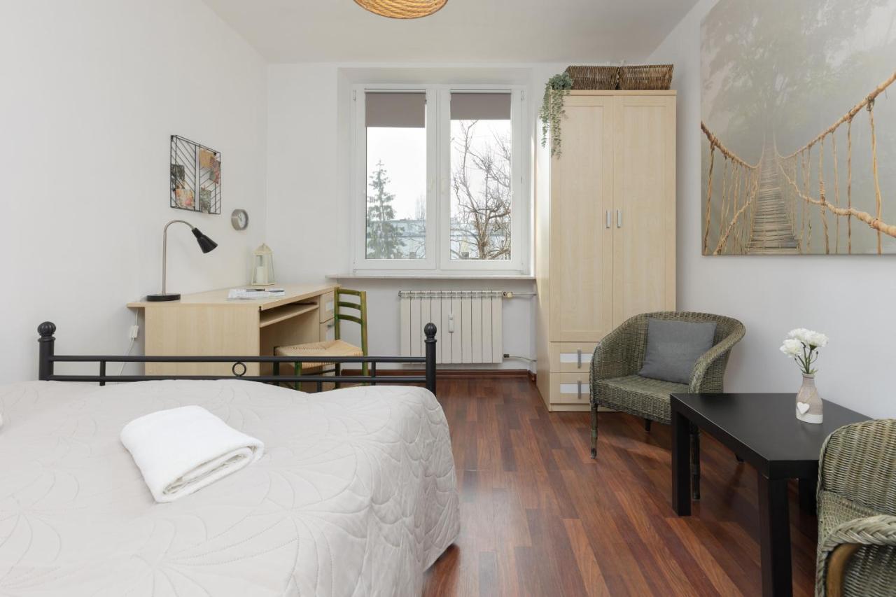 Spacious Astronaut's Wlochy By Renters Apartment Warsaw
